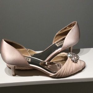 Badgley Mischka Caitlin Crystal Embellished Pump